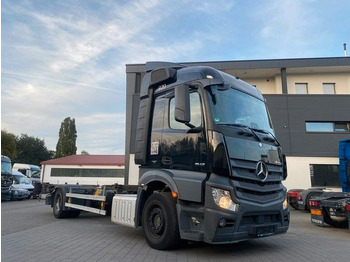 Kontejnerski tovornjak/ Tovornjak z zamenljivim tovoriščem MERCEDES-BENZ Actros 1842