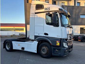 Vlačilec MERCEDES-BENZ Actros 1843
