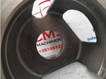 Zadnja os za Traktor John Deere 6820 Rear Axle Pinion Bearing Housing R158139, R233403, R264671: slika 4