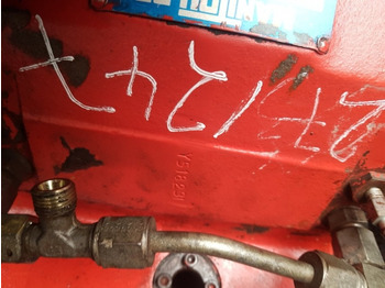 Sprednja os Manitou Mt 728.4 Front Axle Centre Housing Y518231, 739.01.017.02: slika 3