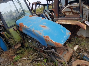 Pokrov motorja NEW HOLLAND