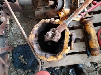 Sprednja os MANITOU