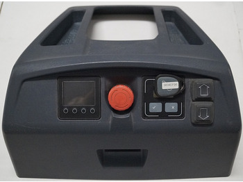 Kabina in notranjost JUNGHEINRICH