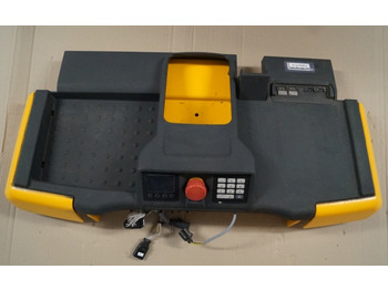 Kabina in notranjost JUNGHEINRICH