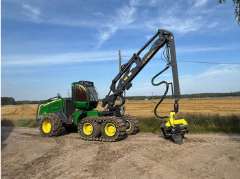 Gozdarski kombajn JOHN DEERE