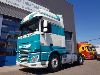 Vlačilec DAF XF 460
