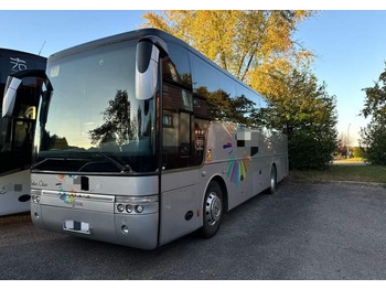 Potovalni avtobus VAN HOOL