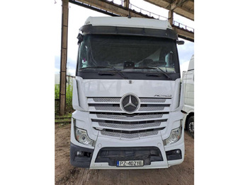 Vlačilec MERCEDES-BENZ Actros 1845