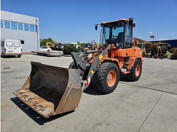 Kolesni nakladalec VOLVO L30G