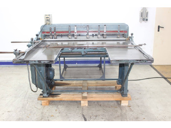 Stroj za rezanje papirja