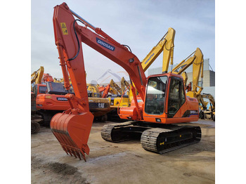 Bager goseničar DOOSAN DX225
