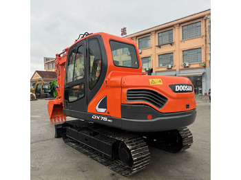Bager goseničar DOOSAN DX75