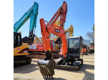 Bager goseničar DOOSAN DX225