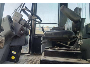 Cestni valjar used Road making machine CAT CS 683E roller: slika 5