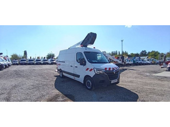 Dvižna ploščad montirana na tovornjak RENAULT Master