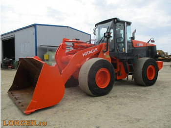 Kolesni nakladalec HITACHI ZW250