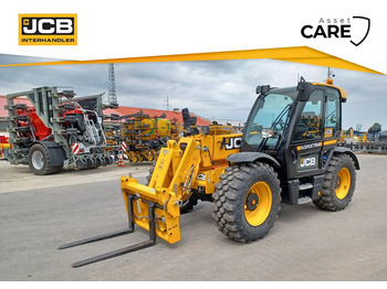 Teleskopski viličar JCB
