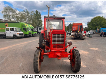 Traktor BELARUS