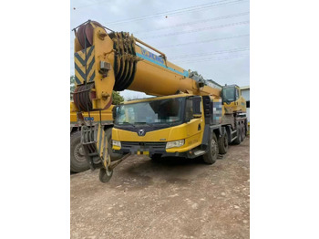 Avtodvigalo XCMG XCT80