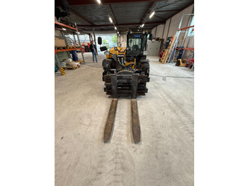 Teleskopski kolesni nakladalnik JCB 525-60T5 Hi-Viz: slika 3