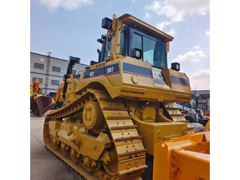 Buldožer CATERPILLAR D8T