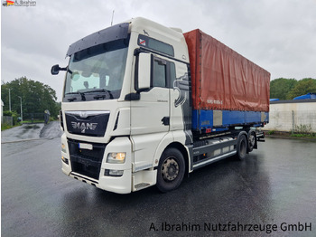 Tovornjak s ponjavo MAN TGX 26.440