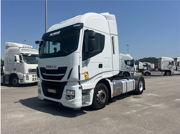Vlačilec IVECO