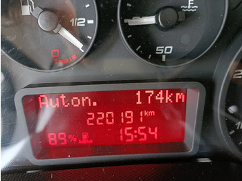Dostavno vozilo IVECO DAILY 35C15: slika 3