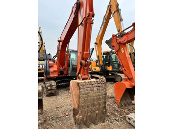 Bager goseničar Hitachi ZX135: slika 5