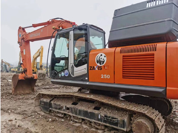 Bager goseničar Hitachi ZX250: slika 4