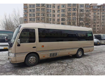 Minibus, Potniški kombi Toyota Coaster: slika 3