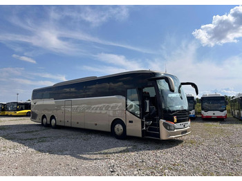 Potovalni avtobus SETRA