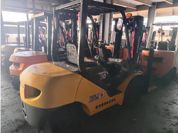 Diesel viličar KOMATSU