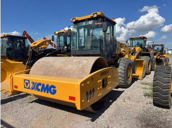 Cestni valjar XCMG XS263J