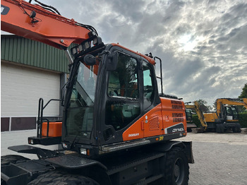 Bager na kolesih Doosan DX140W-5: slika 3