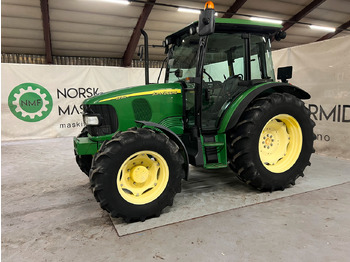 Traktor JOHN DEERE 5720