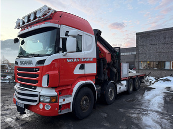 Tovornjak z dvigalom SCANIA R 560