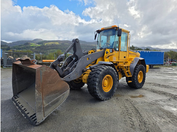 Kolesni nakladalec VOLVO L90