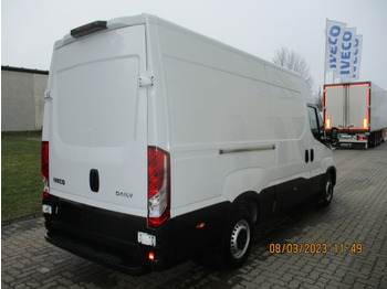 Furgon IVECO Daily 35S16V: slika 3