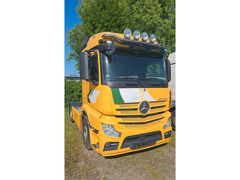 Vlačilec MERCEDES-BENZ Actros 1843