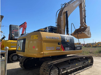 Bager goseničar CATERPILLAR 323D