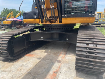 Bager goseničar CAT 330D2: slika 3