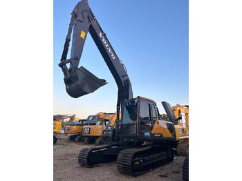Bager goseničar VOLVO EC210