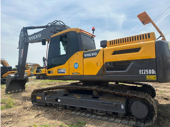 Bager goseničar VOLVO EC250
