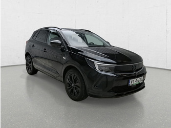 Avtomobil OPEL