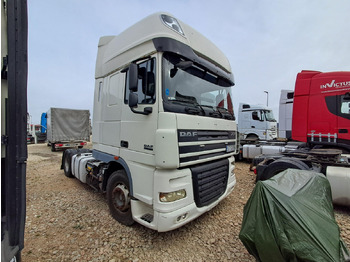 Vlačilec DAF XF 105 460