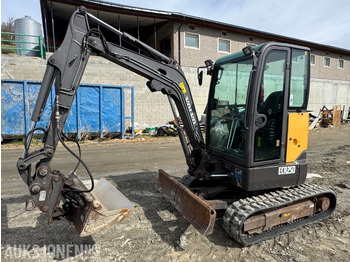 2013 Volvo ECR25D gravemaskin med 3 skuffer lizing 2013 Volvo ECR25D gravemaskin med 3 skuffer: slika 1