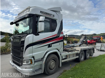 Kotalni prekucni tovornjak SCANIA R 650