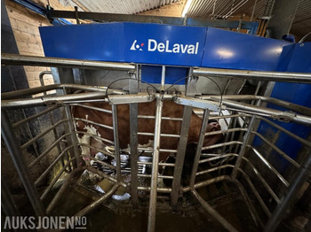 Kmetijski stroj 2013 DeLaval VMS melkerobot med 1 kraftfôrstasjon FSC40 - Høyre utgave - Steam - Innredning og grinder foran - Vakuumpumpe - Fortsatt i daglig drift: slika 5