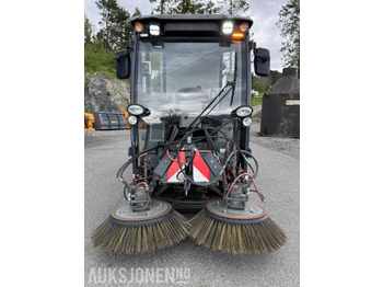 Komunalno/ Posebno vozilo 2018 Hako Citymaster 1600 - Vei, gate og gulv feiemaskin - Redskapsbærer med kosteaggregat for gang/vei og børsteaggregat for gulv: slika 2